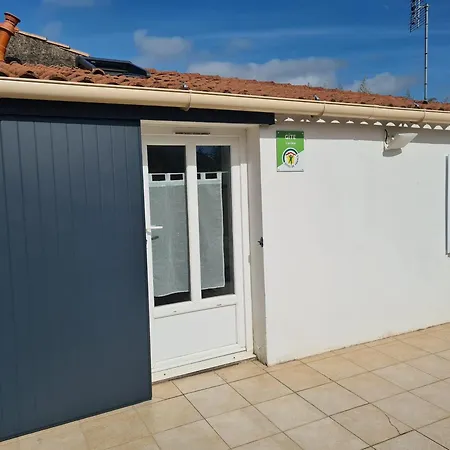Charmante Maison Renovee Avec Jardin Commun, Proche Et Commerces, Ideale Pour 2 Personnes - Fr-1-426-509 Feriehus