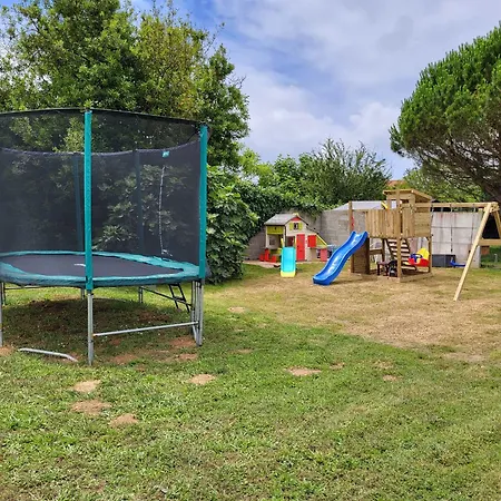 Feriehus Charmante Maison Renovee Avec Jardin Commun, Proche Et Commerces, Ideale Pour 2 Personnes - Fr-1-426-509